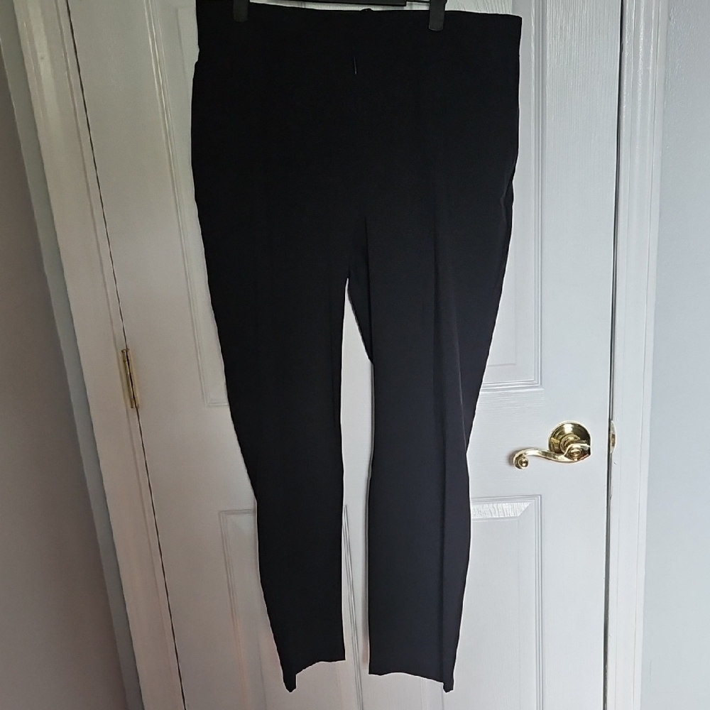 Columbia Black Straight Leg Pants